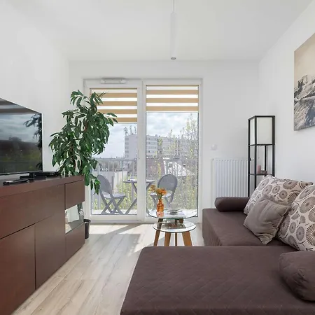 Apartment Przytulny Z Parkingiem I Balkonem Centrum Gliwic By Renters