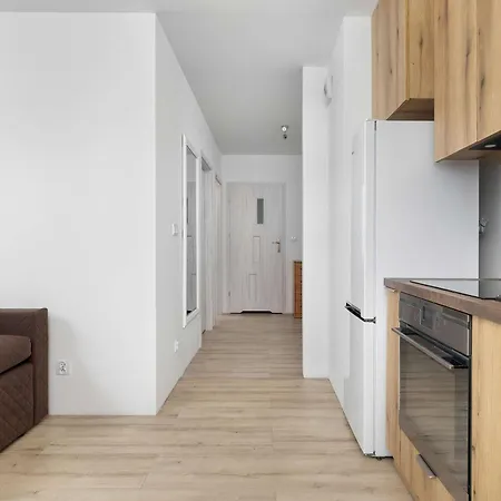 Apartment Przytulny Z Parkingiem I Balkonem Centrum Gliwic By Renters *