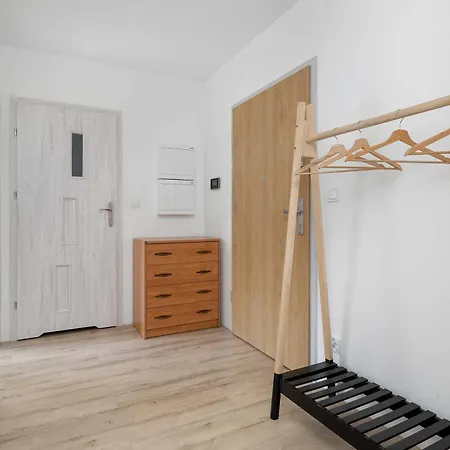 Przytulny Z Parkingiem I Balkonem Centrum Gliwic By Renters *