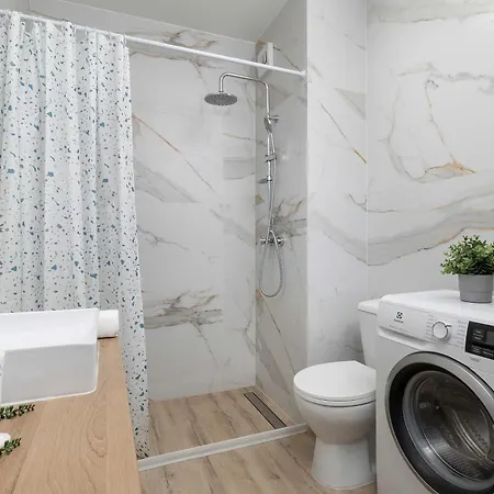 Przytulny Z Parkingiem I Balkonem Centrum Gliwic By Renters *