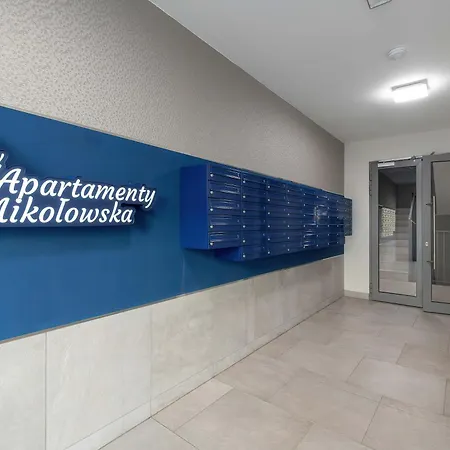 Przytulny Z Parkingiem I Balkonem Centrum Gliwic By Renters Apartment