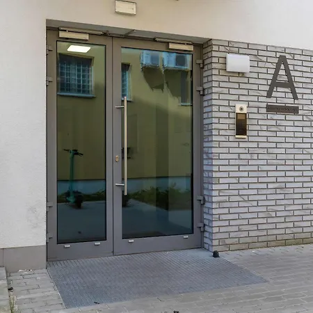 Przytulny Z Parkingiem I Balkonem Centrum Gliwic By Renters Apartment *